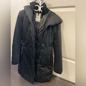 Soia and Kyo
women’s jacket 
XXS
Down filled 
Good condition 
3/4 length, black